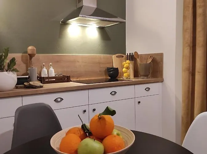 Malibu Apartment