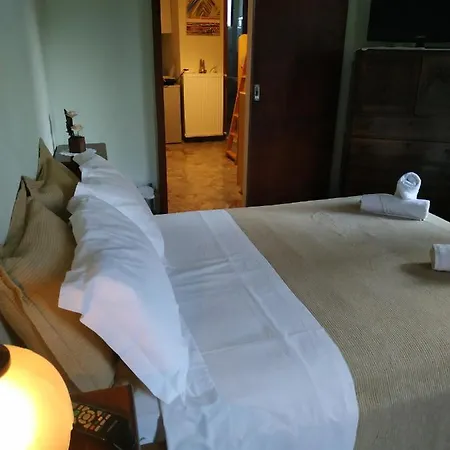 Malibu Apartment *