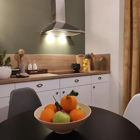 Malibu Apartment