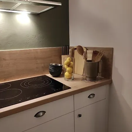 Apartament Malibu Glifada
