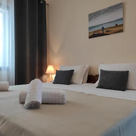 Malibu Apartment