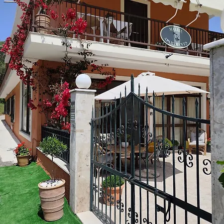 Malibu Apartment *