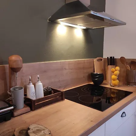 Malibu Apartman Glifáda